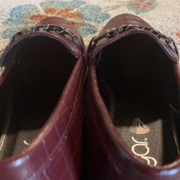 Sugar Chunk Croc Loafers - Picture 9 of 12